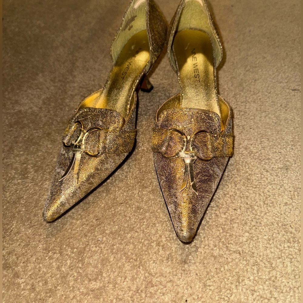 Vintage Y2K Gold Glitter Nine West. NWOT Heels - Picture 2 of 7
